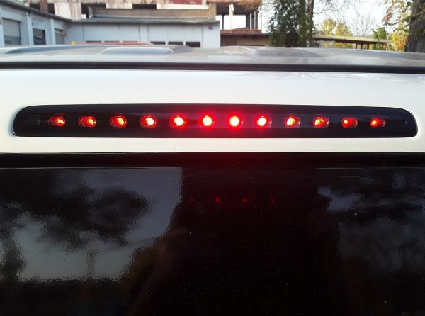 Upgrade Design LED Bremsleuchte für VW T5 Bus 03-15 mit Heckklappe schwarz/rauch